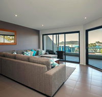 Barefoot Bliss  Fingal Bay - 2032 Olympic Games