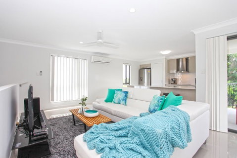 Beach Breeze Holiday House - 2032 Olympic Games 1