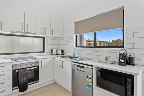 Riverside 3-Bed Home With Study Nook And BBQ - 2032 Olympic Games 3