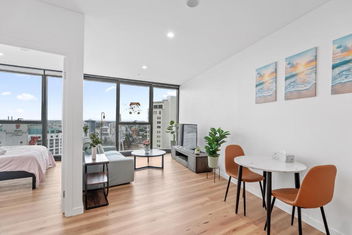 RiverViews 1BR 1BA Skytower Apt With Pool, Gym, Sauna with 2032 Olympic Games
