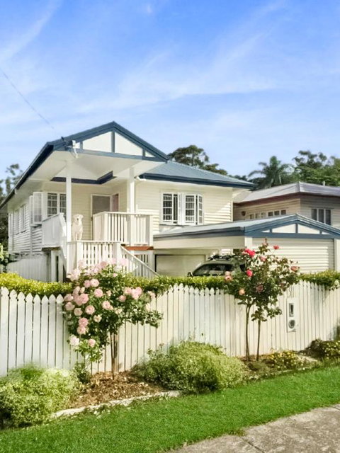 Rose Cottage - 2032 Olympic Games 0