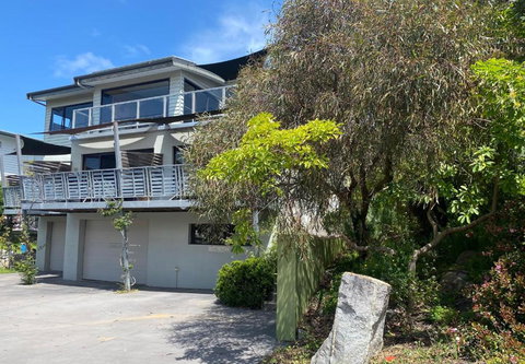 Saltair Luxury Accommodation - Adults Only - 2032 Olympic Games 1