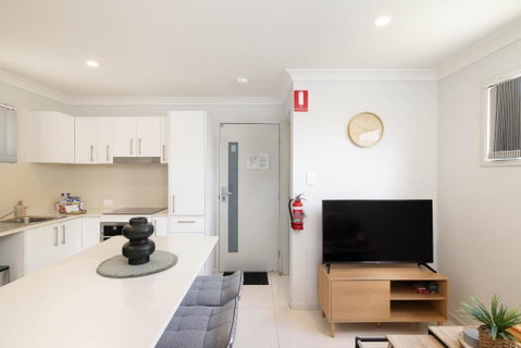 Smart Suites Self Check-in Apartments - N Freney - 2032 Olympic Games 1