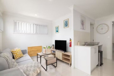 Smart Suites Self Check-in Apartments - S Freney - 2032 Olympic Games 3