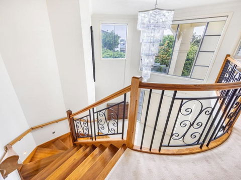 Spacious Comfy 5 Bedroom Home Near Sunnybank - 2032 Olympic Games 0