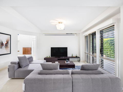 Spacious Comfy 5 Bedroom Home Near Sunnybank - 2032 Olympic Games 3