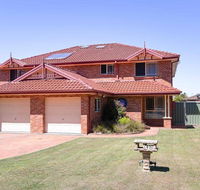 Blue Bay 83a Rocky Point Road - Foxtel  air conditioning downstairs - 2032 Olympic Games
