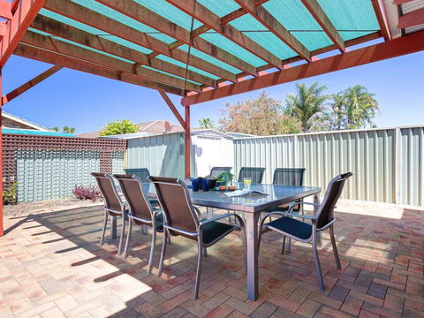 Blue Bay, 83a Rocky Point Road - Foxtel & Air Conditioning Downstairs - 2032 Olympic Games 2