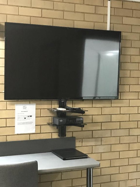 Blue Violet Motor Inn - 2032 Olympic Games 2