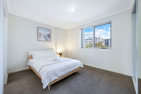 Warm & Welcoming 1Bed Stay In Rosehill - 2032 Olympic Games 3