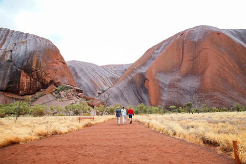 2-Day Uluru (Ayers Rock) And Kata Tjuta Trip From Alice Springs - 2032 Olympic Games 1