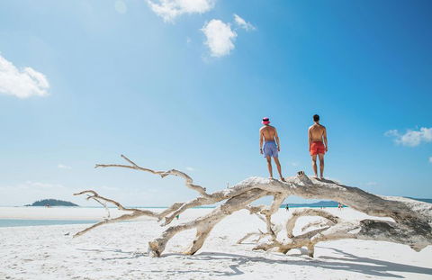 Whitehaven Beach And Hill Inlet Chill And Grill - 2032 Olympic Games 5