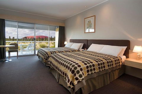 3-Day Uluru-Kata Tjuta And Kings Canyon 4WD Small-Group Eco-Tour From Alice Springs - 2032 Olympic Games 0