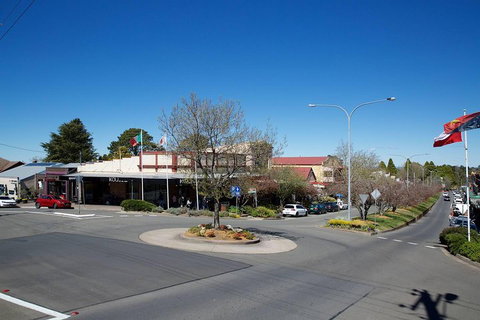 Private Blue Mountains Escape The Crowds SUV Tour - 2032 Olympic Games 4